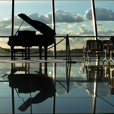 茨城空港に「ストリートピアノ」　